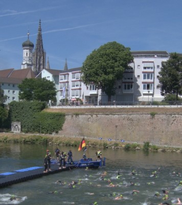 Schwimmstart OD am Neu-Ulmer Schwall.jpg